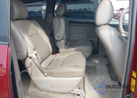 2010 Toyota Sienna Xle/Xle Limited z USA, uszkodzony, nr VIN 5TDYK4CC9AS293387